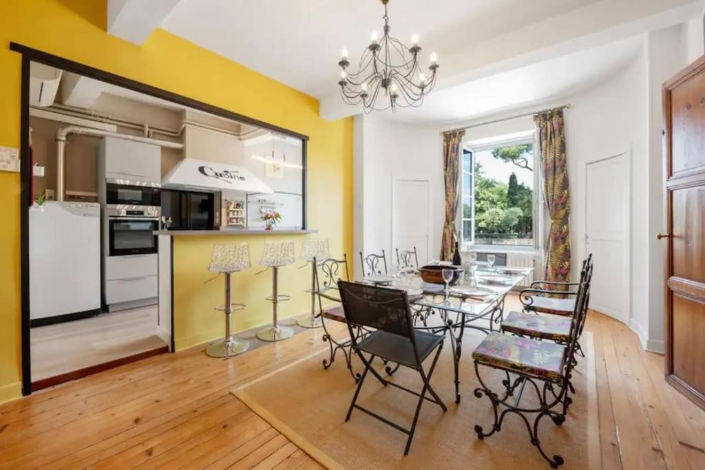 La Majestueuse Cite Apartment Каркасон Екстериор снимка